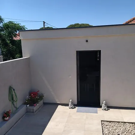 Apartman Paola *